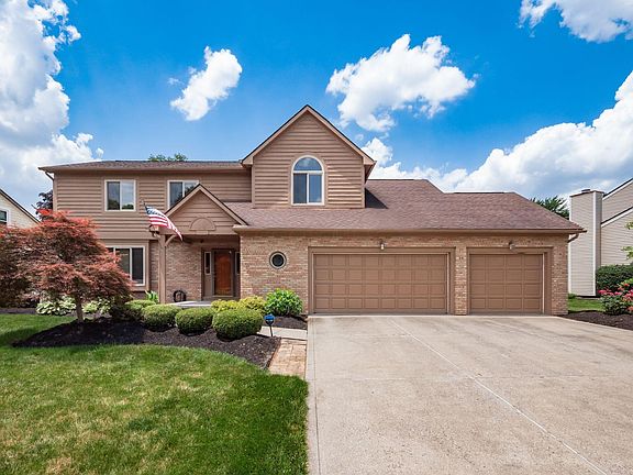 3rd image of 177 Sterling Glen Dr