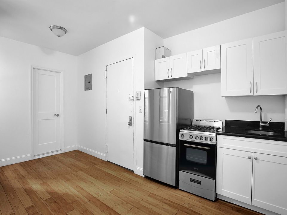 1st image of 1420 3rd Ave APT 3RN