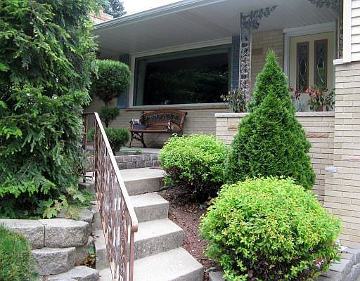 2nd image of 1 Thomas Dr