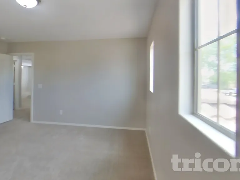 4930 E Del Rio Dr — Photo 13