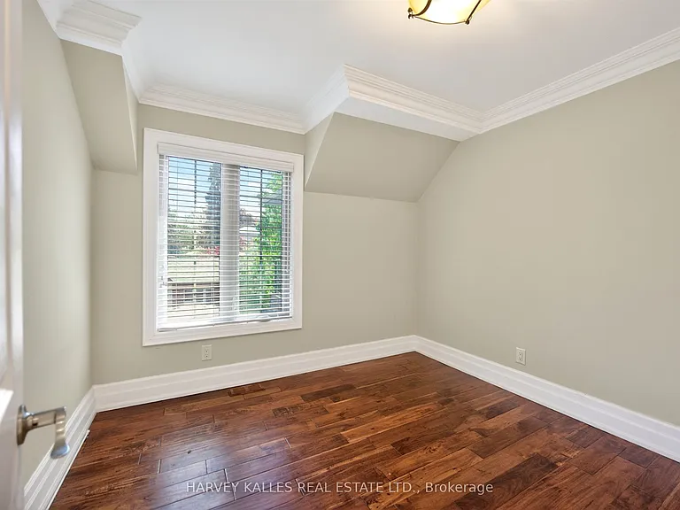 17 Lockheed Blvd — Photo 26