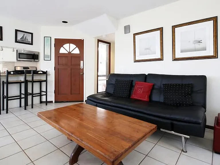 2645 Ocean Front Walk — Photo 44