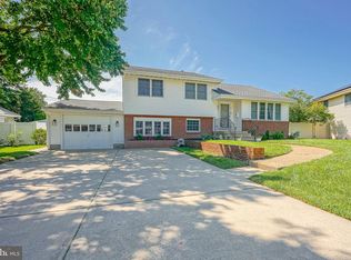 2 Cedar Cir, West Deptford, NJ 08096