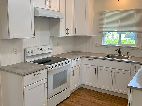 5th image of 47424 Hoyt St