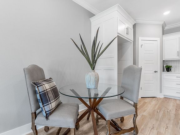 5th image of 225 Country Club Pkwy #20