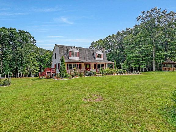 4th image of 276 Shady Oaks Dr E
