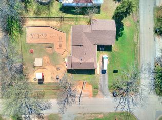 602 Dogwood Ave, Wellston, OK 74881