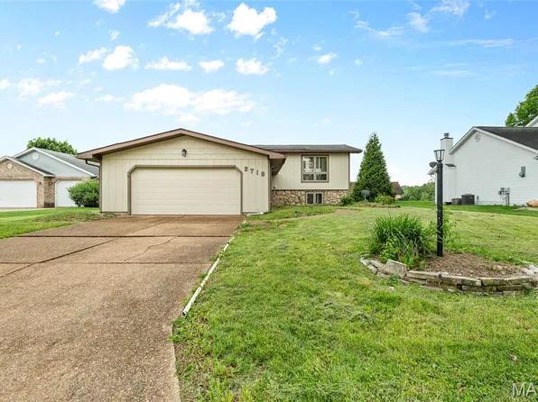 2718 Bryden Ct, Alton, IL 62002
