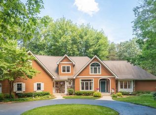 1050 Conservation Ct NE, Ada, MI 49301