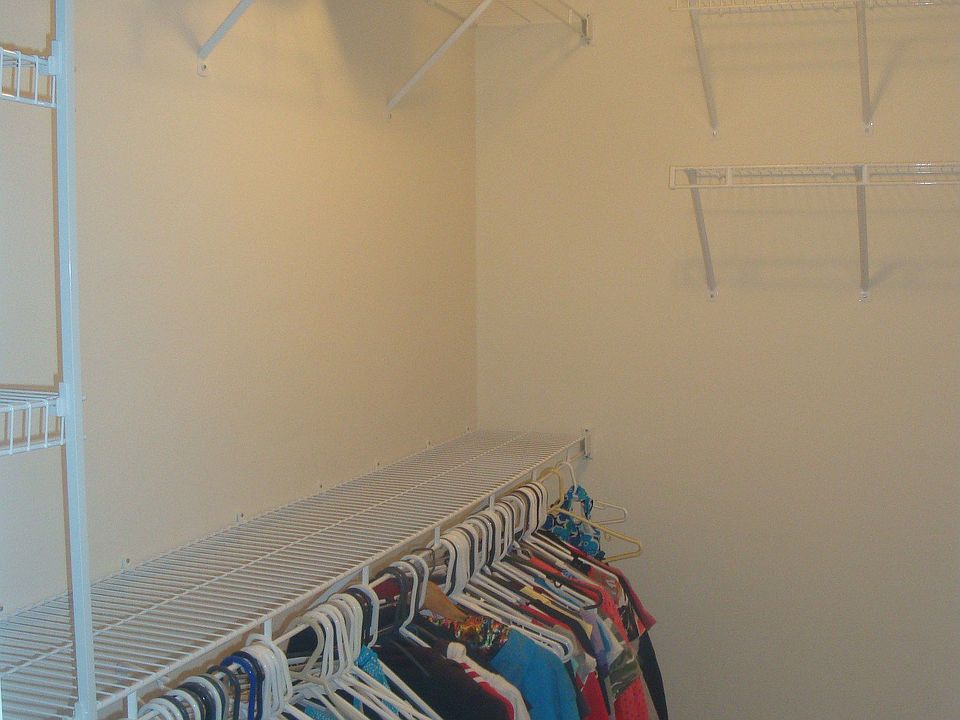 2nd image of 100 Indigo Dr