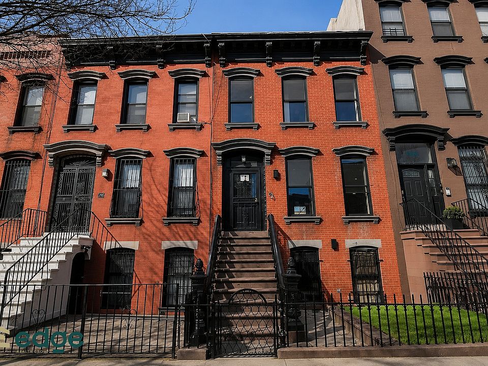 2nd image of 181 Kosciuszko St #2B