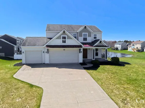 6233 Norfolk Dr, Norton Shores, MI 49444