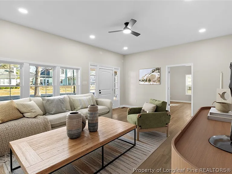 503 W Harnett St — Photo 9