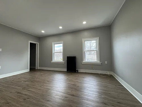 454 N Main St #3 Photo 1