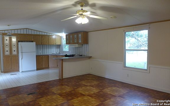 2nd image of 762 Julia Dr