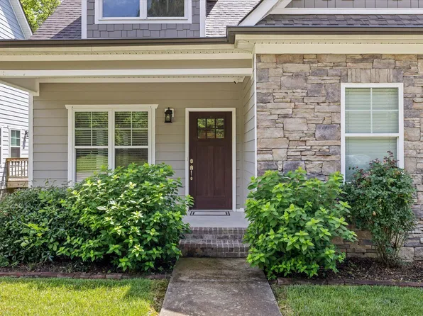 9692 Bill Reed Rd, Ooltewah, TN 37363