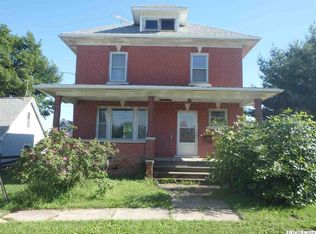 302 Union St, La Motte, IA 52054