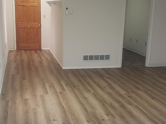 3rd image of 22 8th St #6