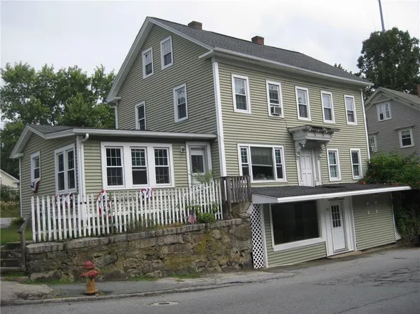 Hundred A C Main St, Scituate, RI 02831