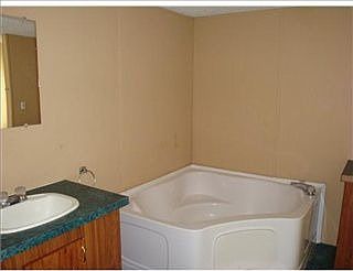 5th image of 4590 Alamitos Cir