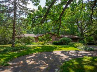 6613 Buckhorn Trl, Loves Park, IL 61111