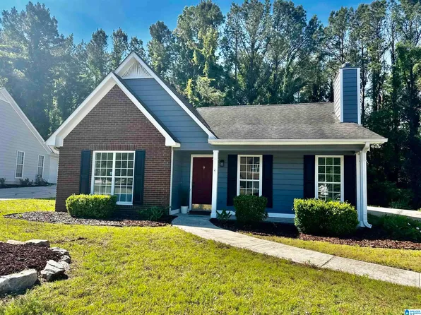 221 Brentwood Dr, Alabaster, AL 35007