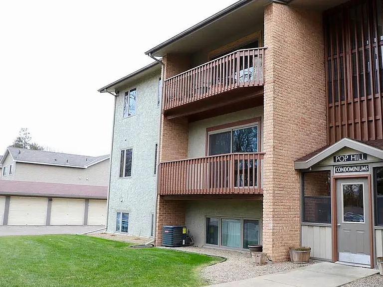 1114 Greenvale Ave W — Photo 26