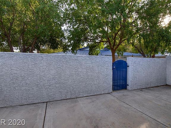 4th image of 2121 Willowbury Dr Unit D