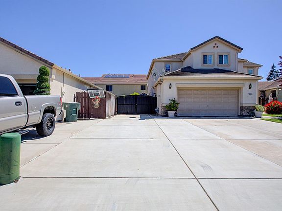 2nd image of 2228 Plumeria Pl