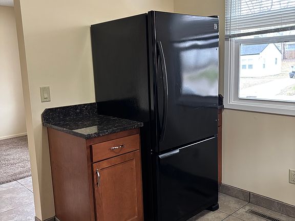 3rd image of 4134 57th St