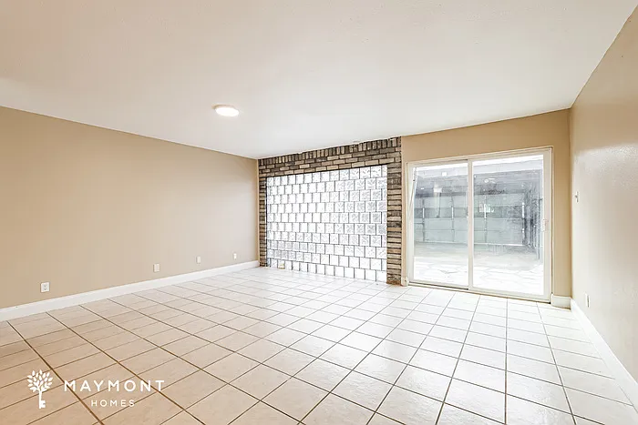 11889 Algonquin Dr — Photo 5