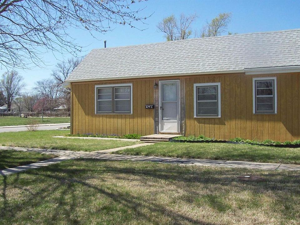 510 S Madison St, Plainville, KS 67663 Zillow