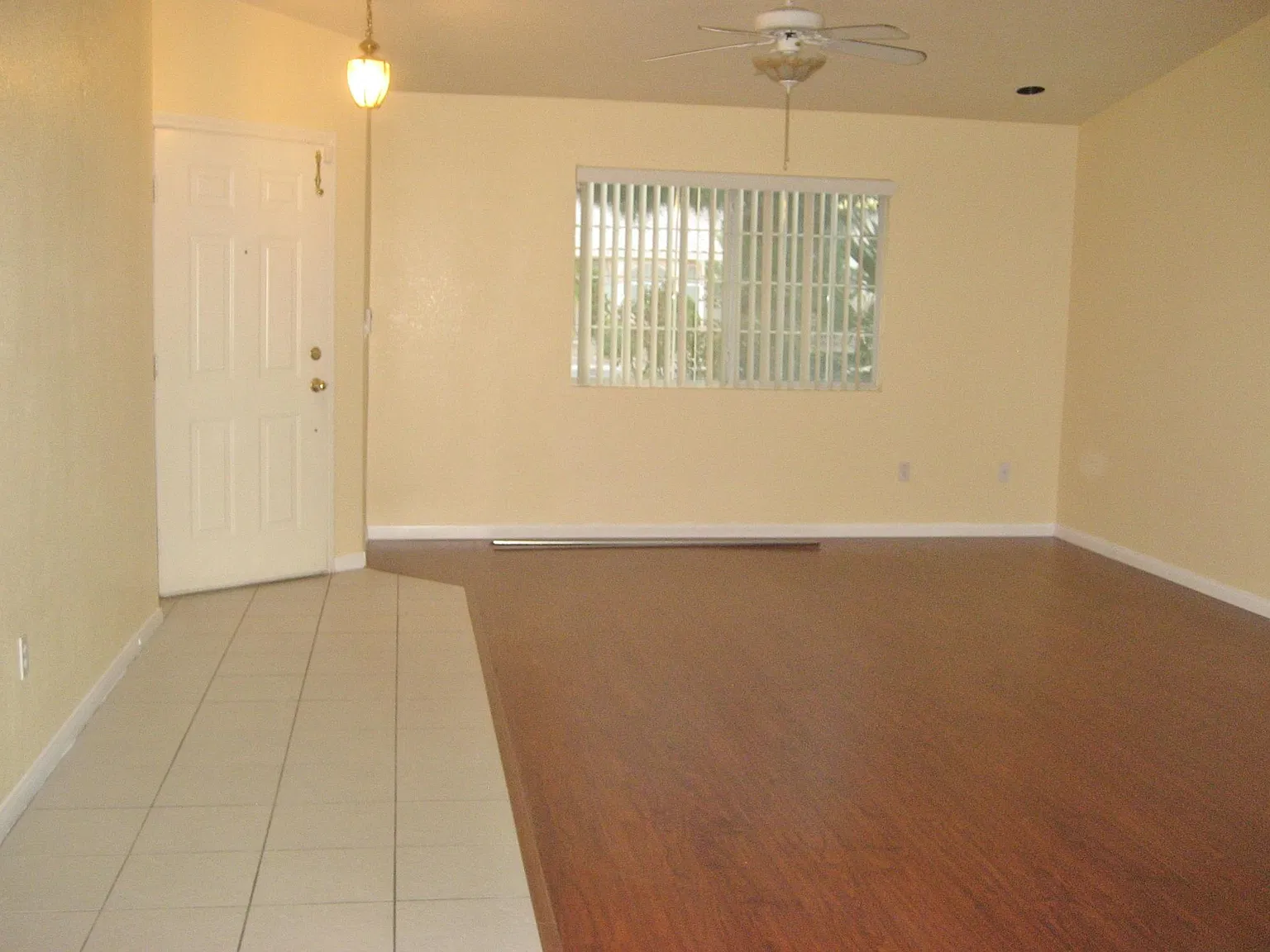 4 bed, 1938 sqft, $2,250 — Photo 2