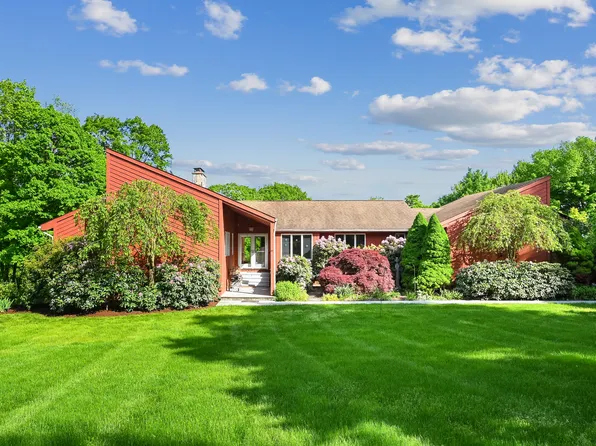 98 A Black Rock Turnpike, Redding, CT 06896