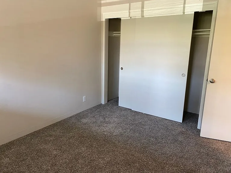 2251 Buena Vista Ave — Photo 10