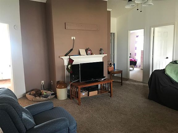 5th image of 175 Mountain Crest Dr