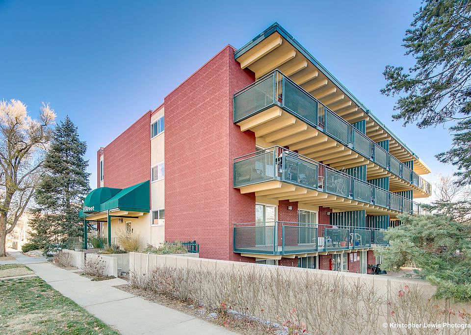 1st image of 200 N Pearl St APT 301