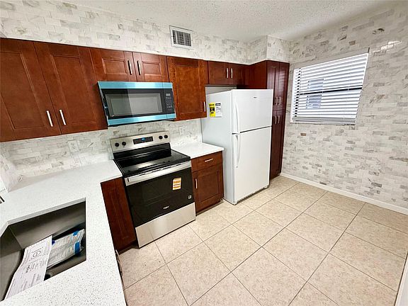 5th image of 3355 Jaywood Ter APT J111
