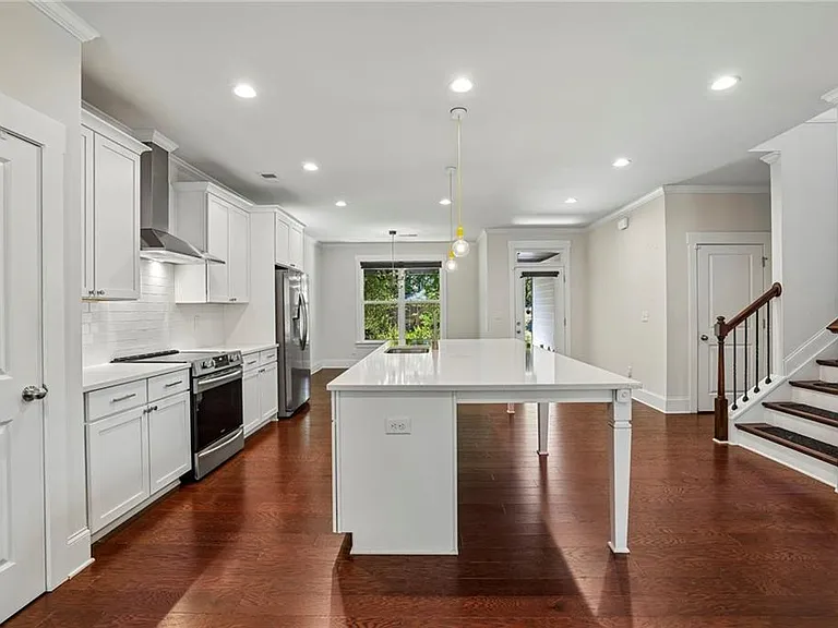 875 Beryl St SW — Photo 8