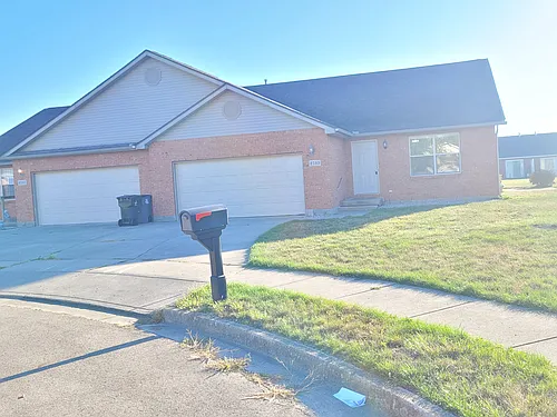 2735 Fairview Ct Photo 1