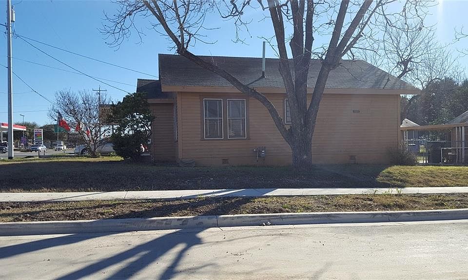 2nd image of 403 E Court St