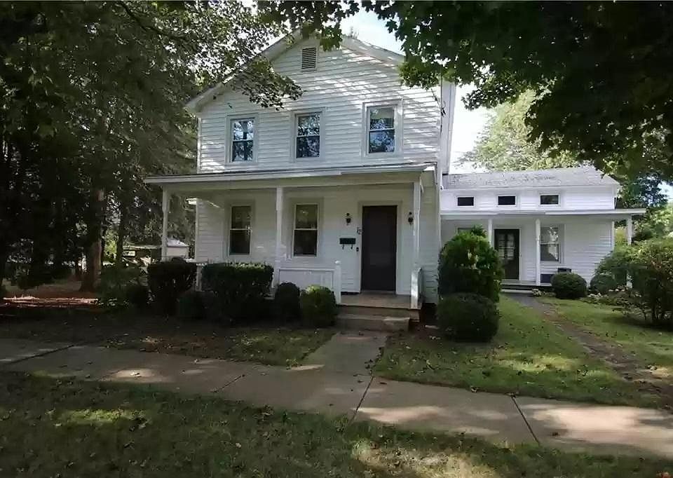 1st image of 12 White St #3