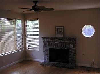 2nd image of 1332 Longfellow Cir
