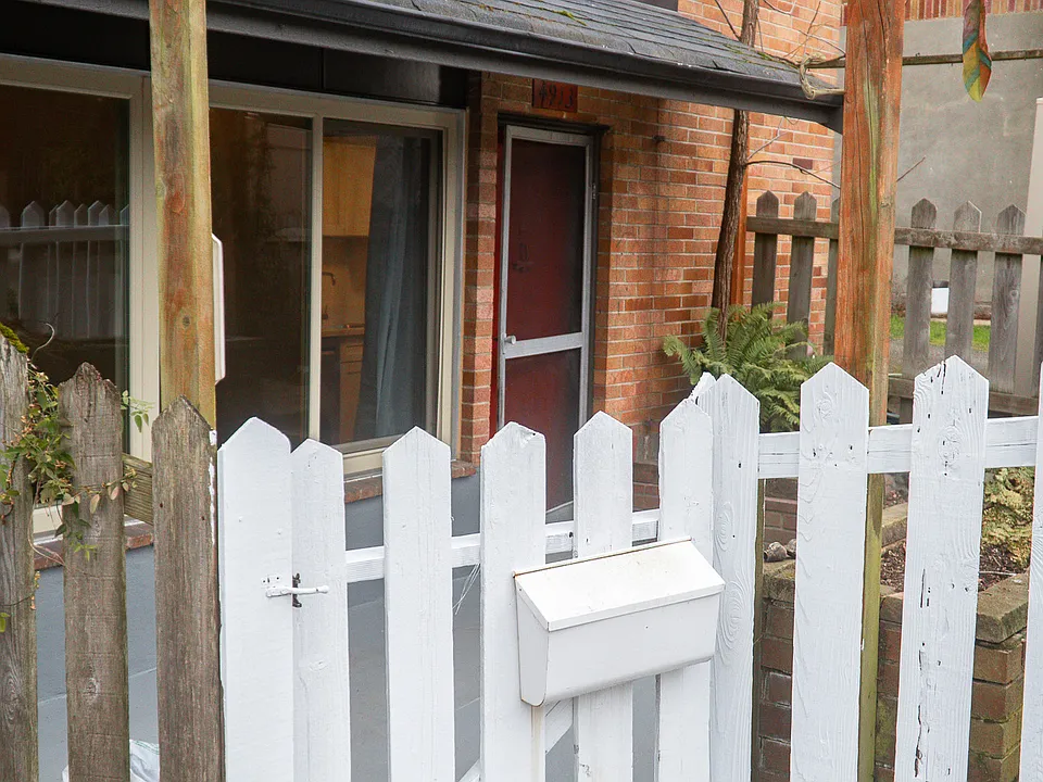Fenced private yard