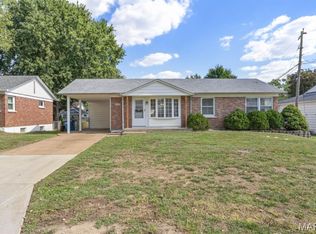 9038 Kickapoo Dr, Saint Louis, MO 63123