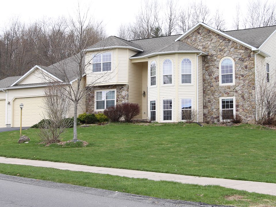 1st image of 514 Briar Brook Run