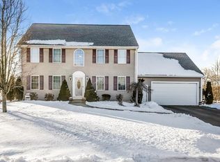 15 Hannah Dr, Somerset, MA 02726