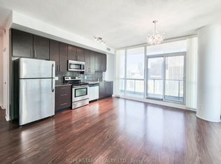 33 Bay St #3304, Toronto, ON M5J2Z3