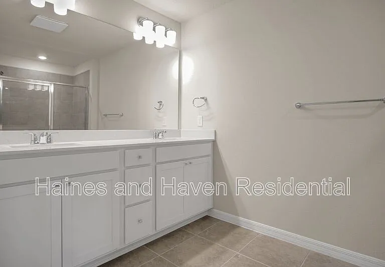 4292 Chester Springs Blvd — Photo 17