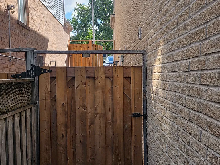 84 Hibbard Dr #BASEMENT — Photo 17